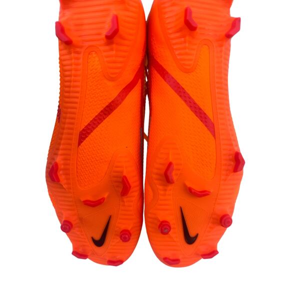 Athletic_Shoes